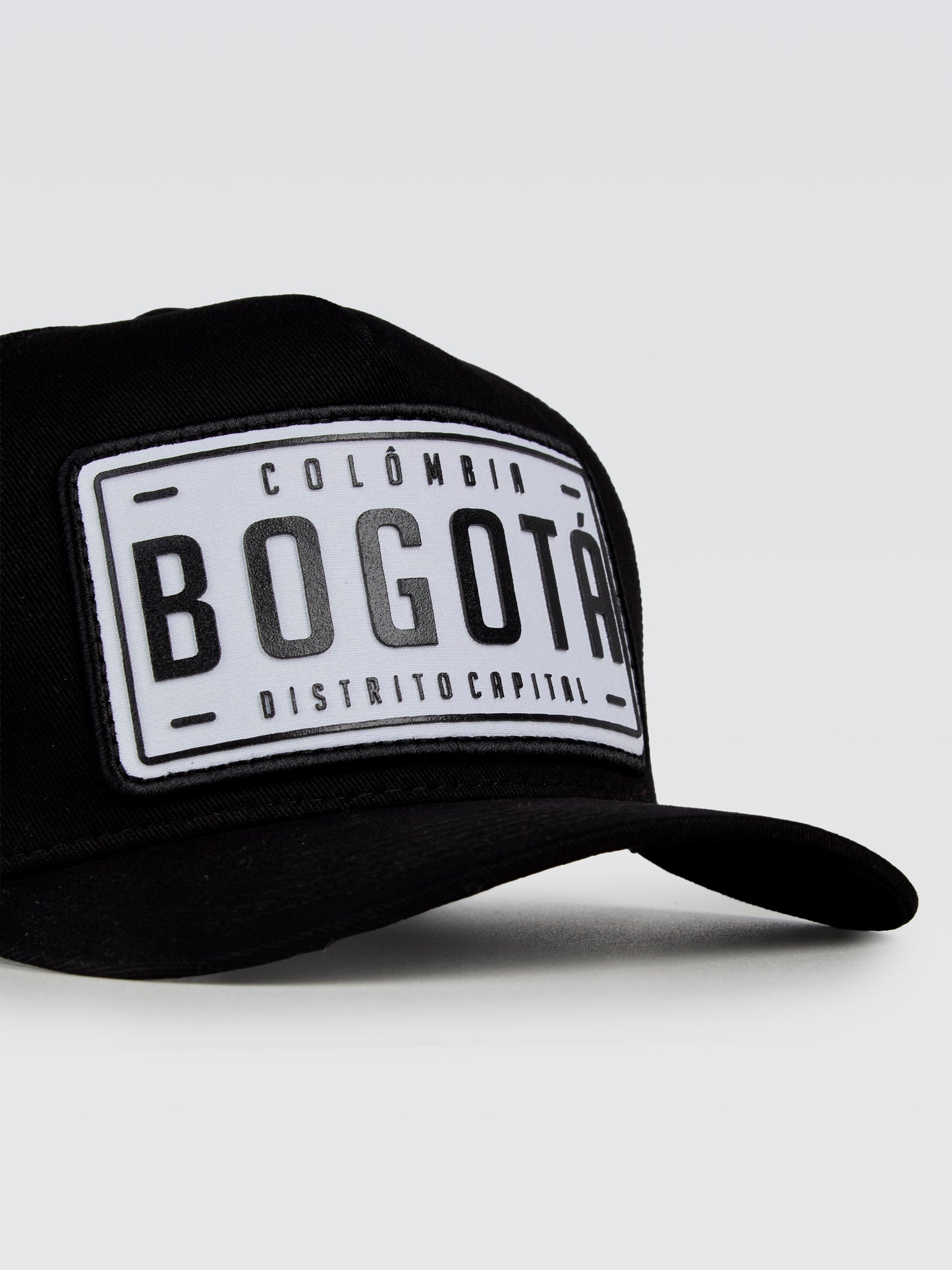 Boné Bogotá Preto Patch Branco