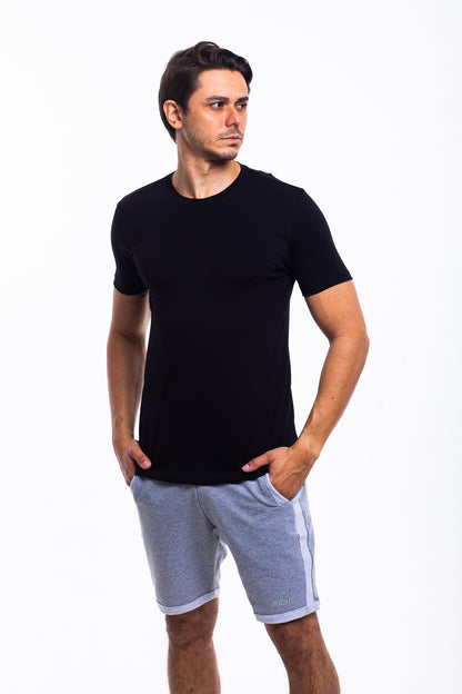 Camiseta Básica Preto Logo Nuca