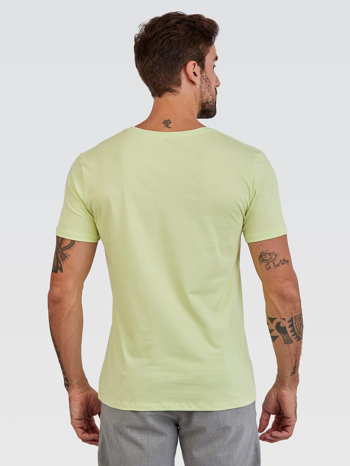 Camiseta Básica Verde Limão Logo Preto