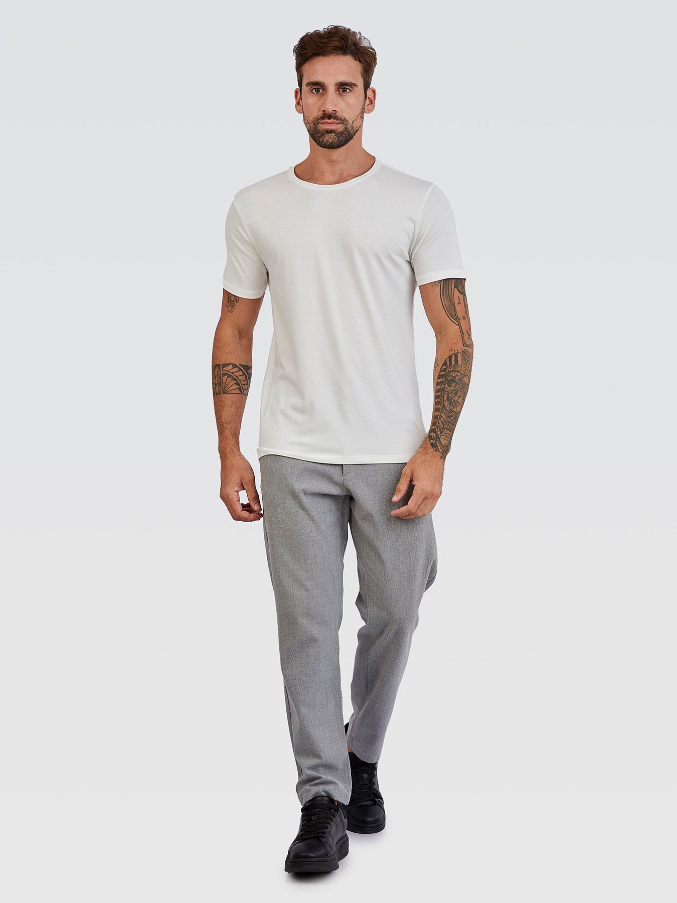 Camiseta Básica Off White Brasão Off